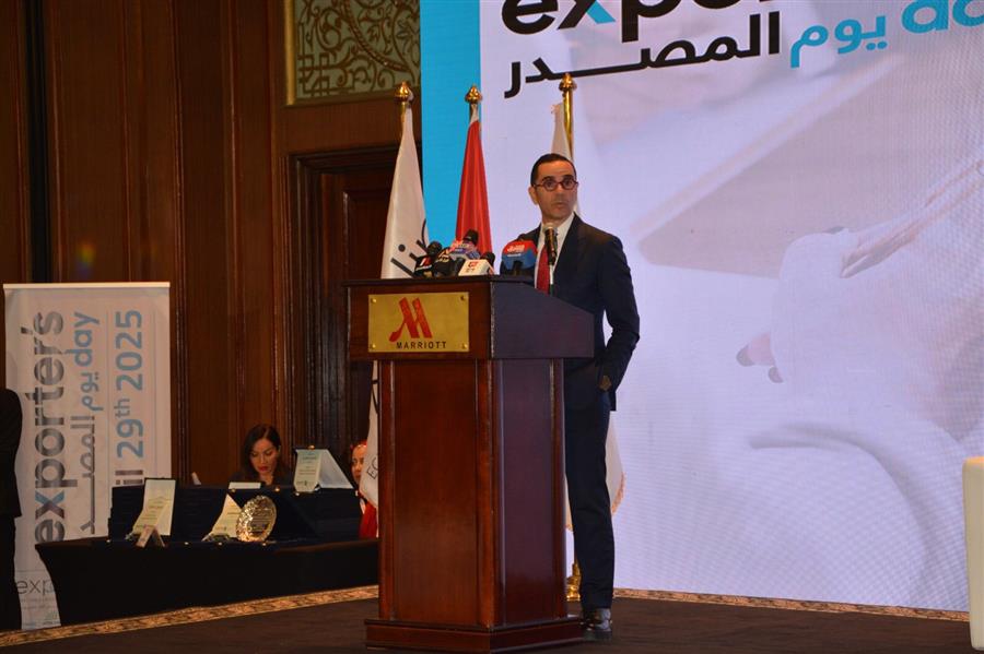 وزير الاستثمار خلال مؤتمر يوم المصدر: ملف التصدير يمثل قضية حياة أو موت للاقتصاد المصري 